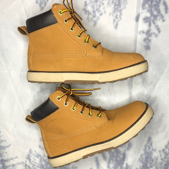 BOYS Eddie Bauer Boots - Picture 1 of 8